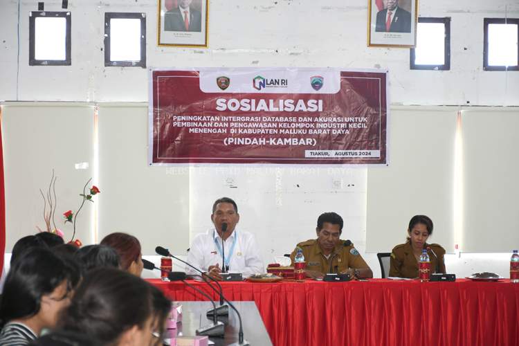 HIMPUN PELAKU IKM, DISPERINDAGKOP DAN UMKM SOSIALISASI PROGRAM PINDAH KAMBAR