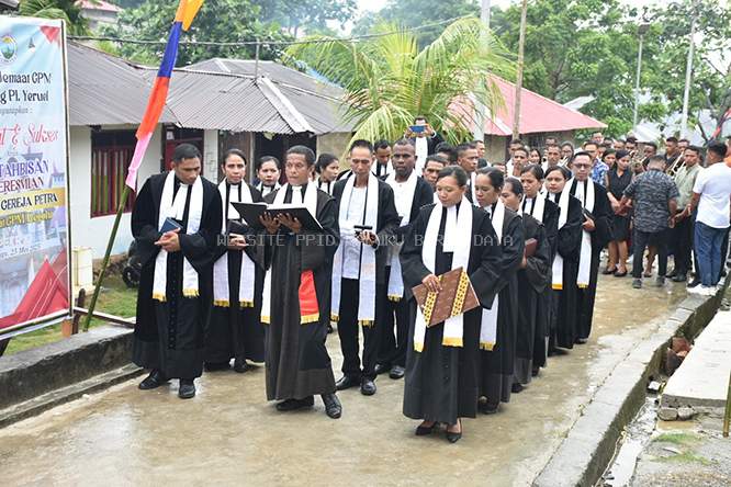 Resmikan Gereja Regoha, Wakil Bupati MBD Ajak Perkuat Sinergitas