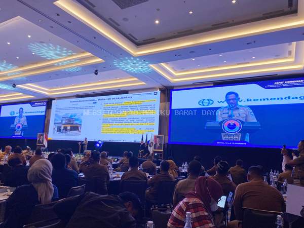 Dukung Pengelolaan Kawasan Perbatasan, Bupati MBD Hadiri Rakorendal BNPP